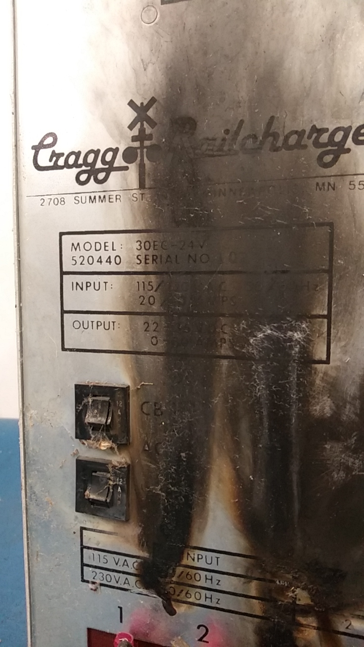 BATTERY CHARGER
