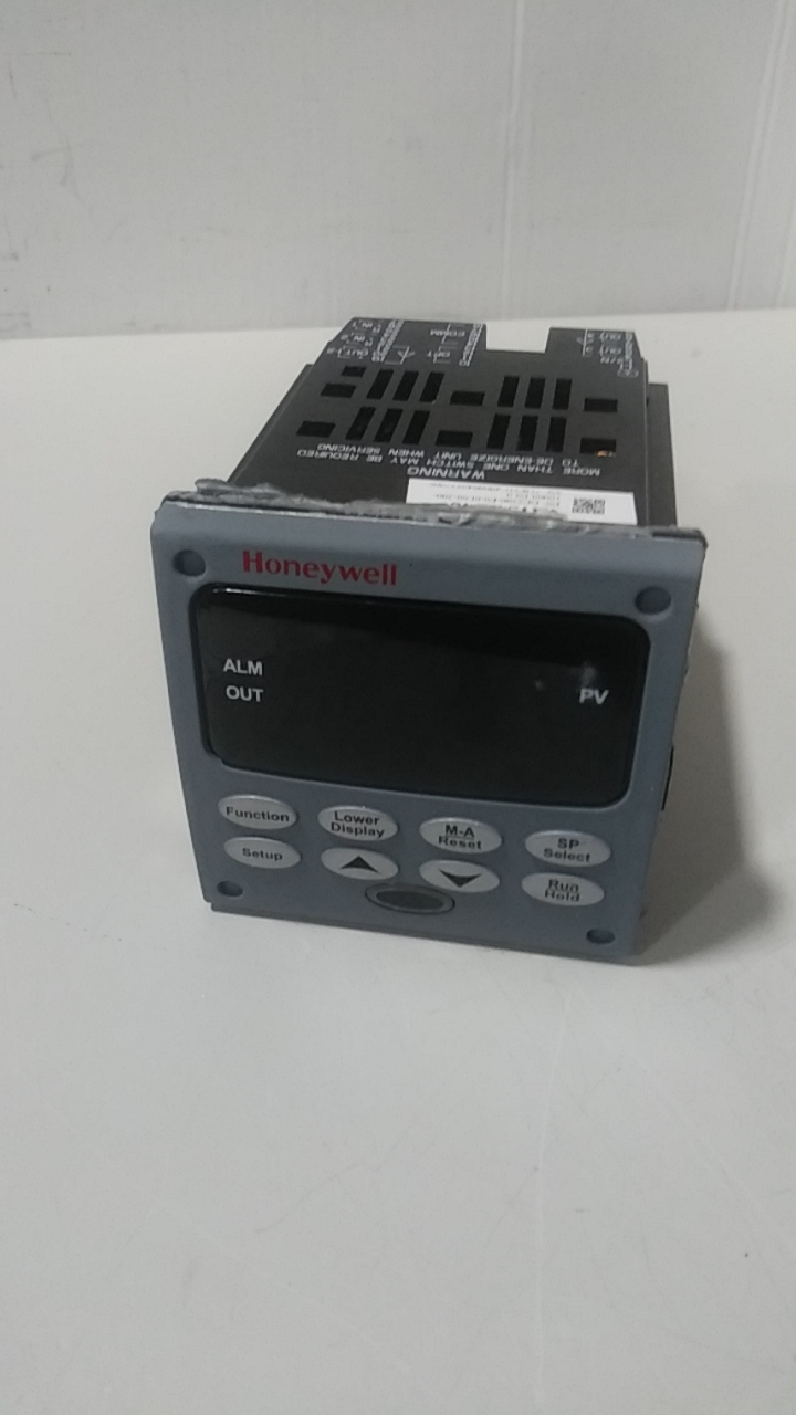 UDC2500 DIGITAL CONTROLLER